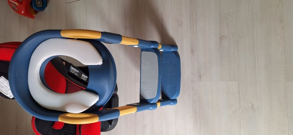 Scaun de toaleta cu trepte pliabil pentru copii