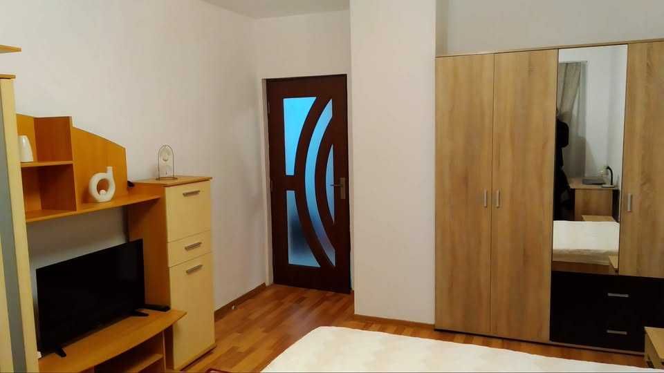 Inchiriez – Apartament 2 camere