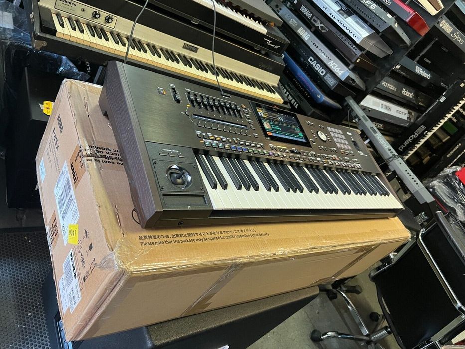 Korg pa5x Чисто нов