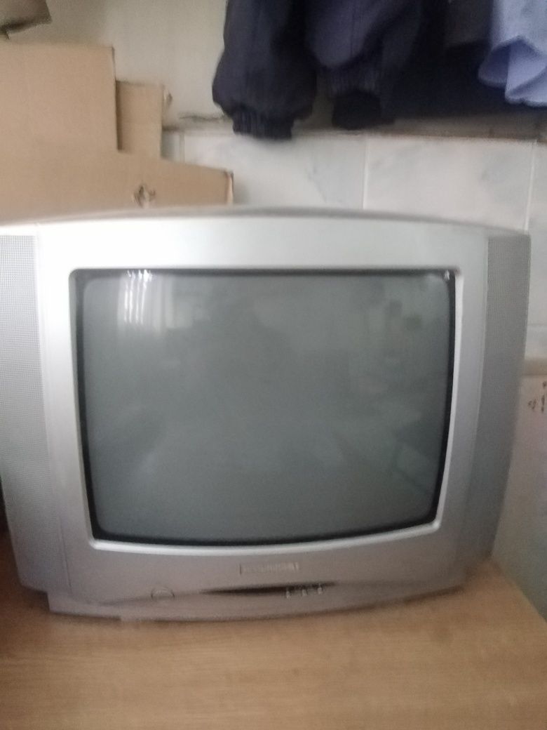 TV sport Hyundai 37 inchi