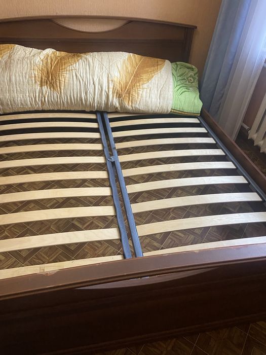 Продам кровать в хорошем состояний