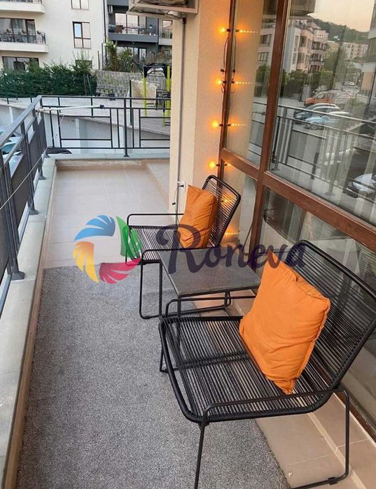 Тристаен луксозен апартамент Пчелина!