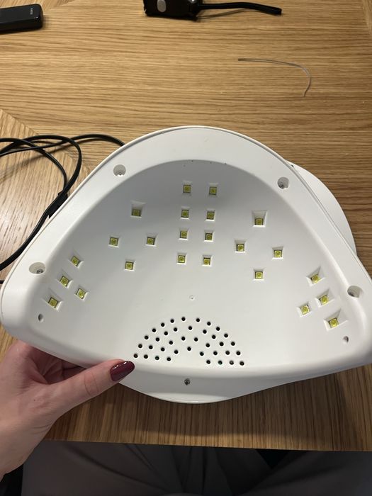 Led лампа за маникюр