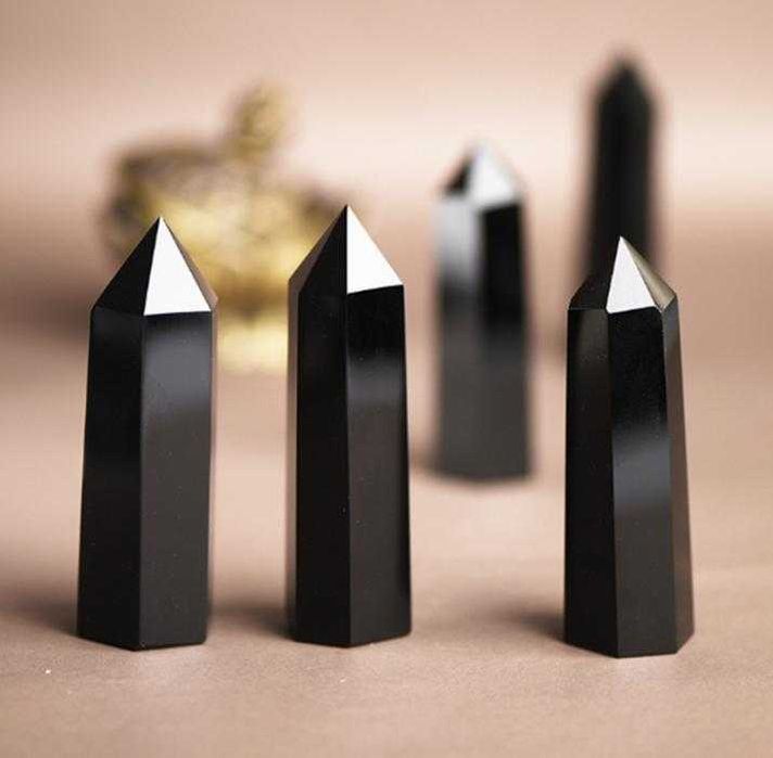 Пирамидален Обелиск Монокристал Полиран Черен Обсидиан Камък Закрилник