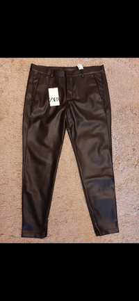 Pantaloni Zara piele ecologică,42,slim fit,fermoare,model Dsquared