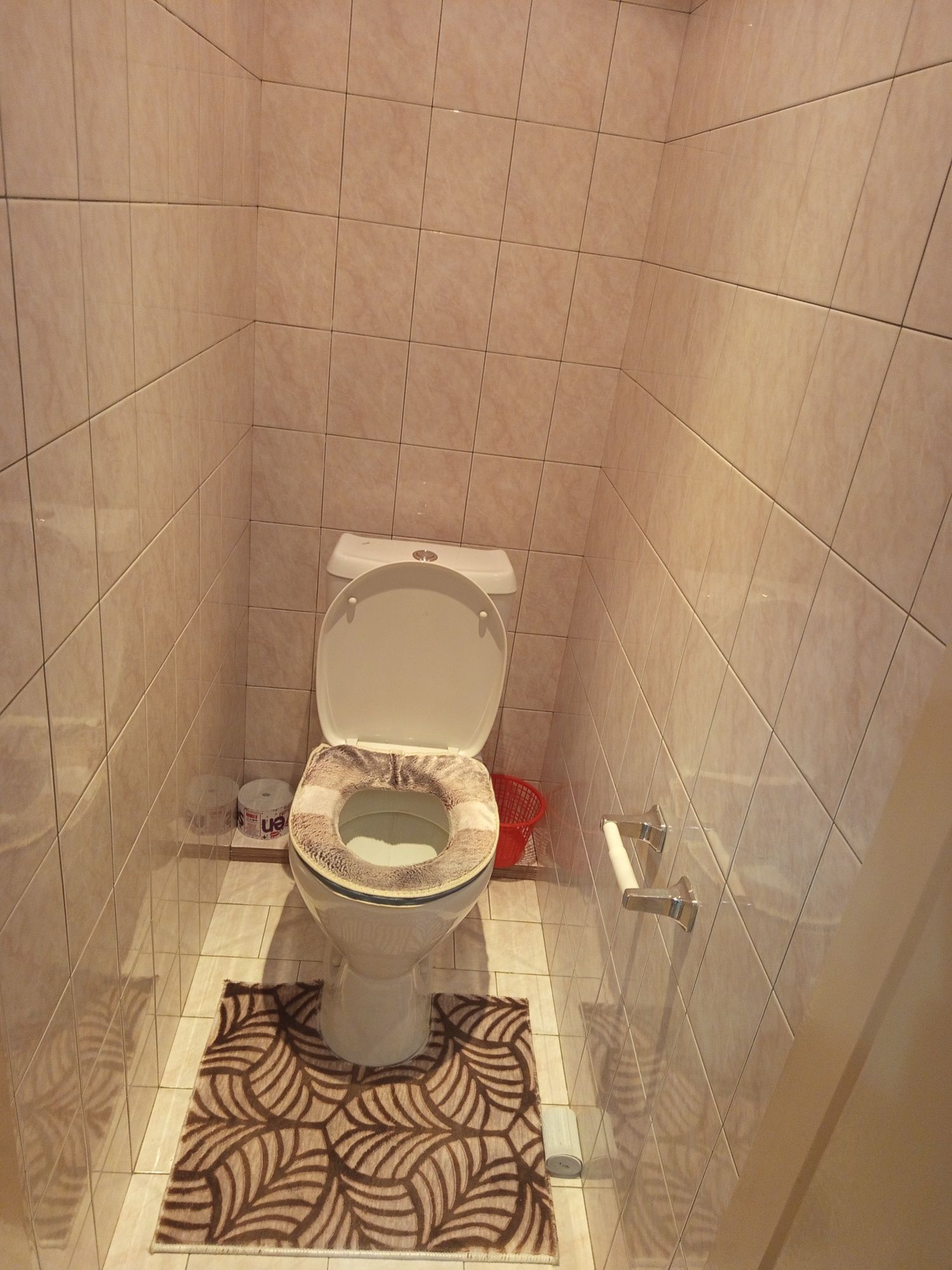 4 etajli domni 4 etajli. 3 xonali uy