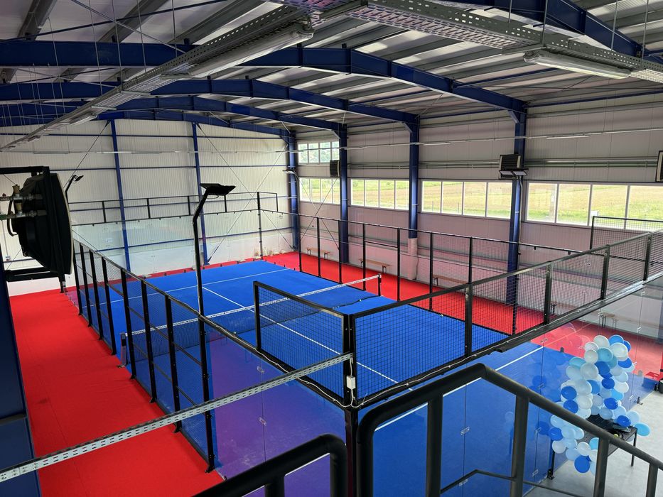 Afacere la cheie - Teren de Padel Indoor