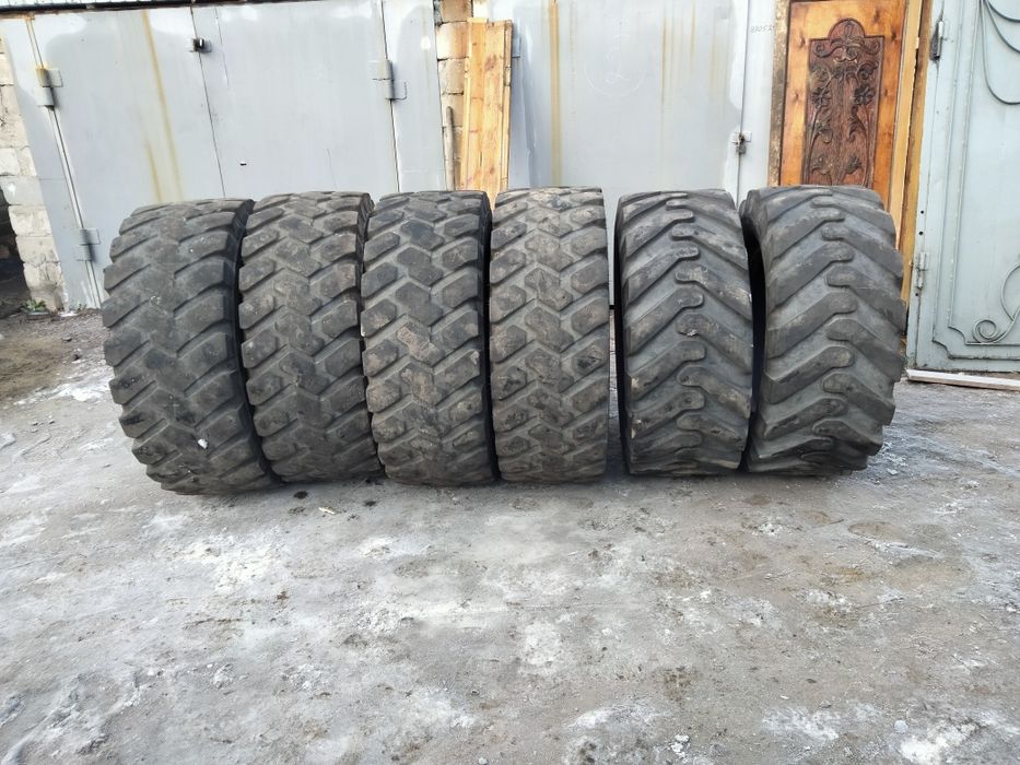 Резина 16.0/70-24, 405/70-24  и  400/70R24 на спецтехнику.