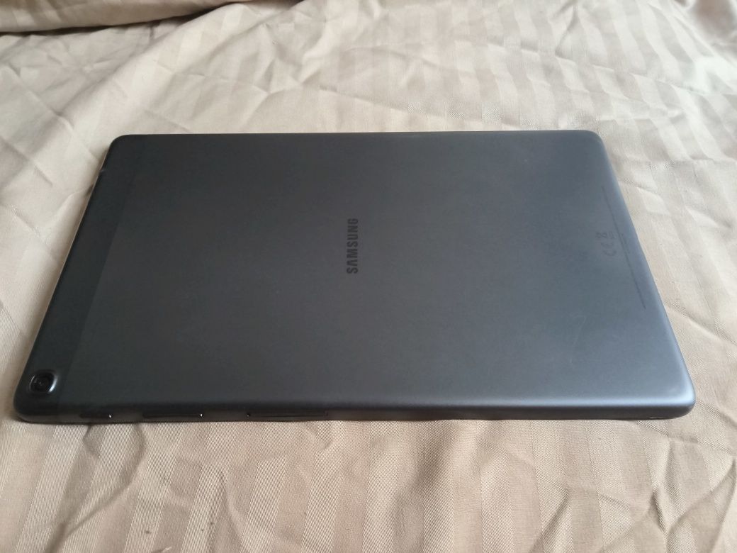 Samsung Tab A + card 128gb
