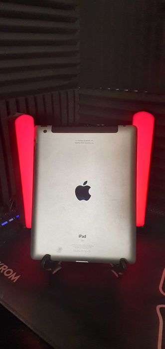 iPad 3GS Negru - 16GB - Jailbreak + cablu