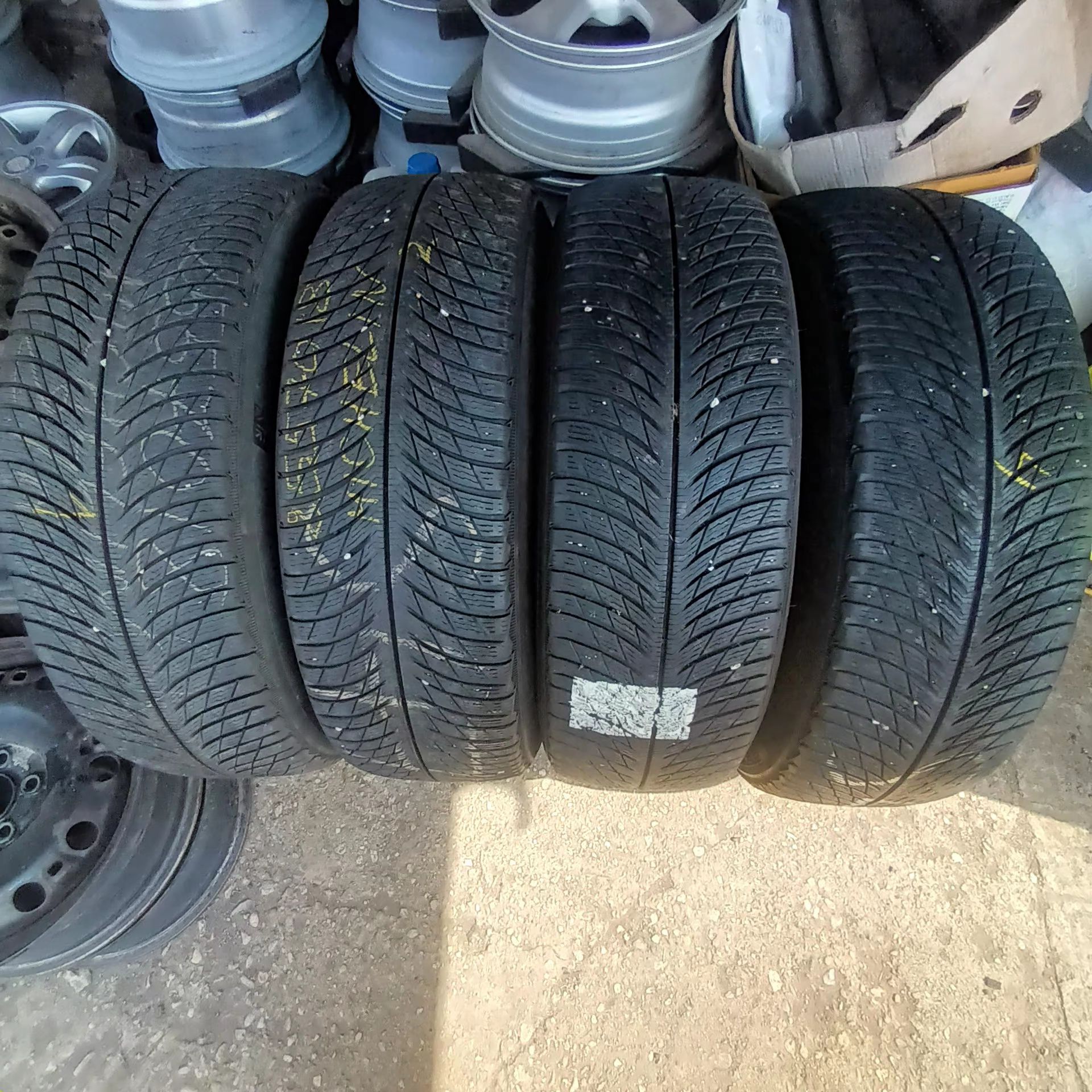255 70 18 Michelin pilot 5 SUV 4броя зимни дот 2021г