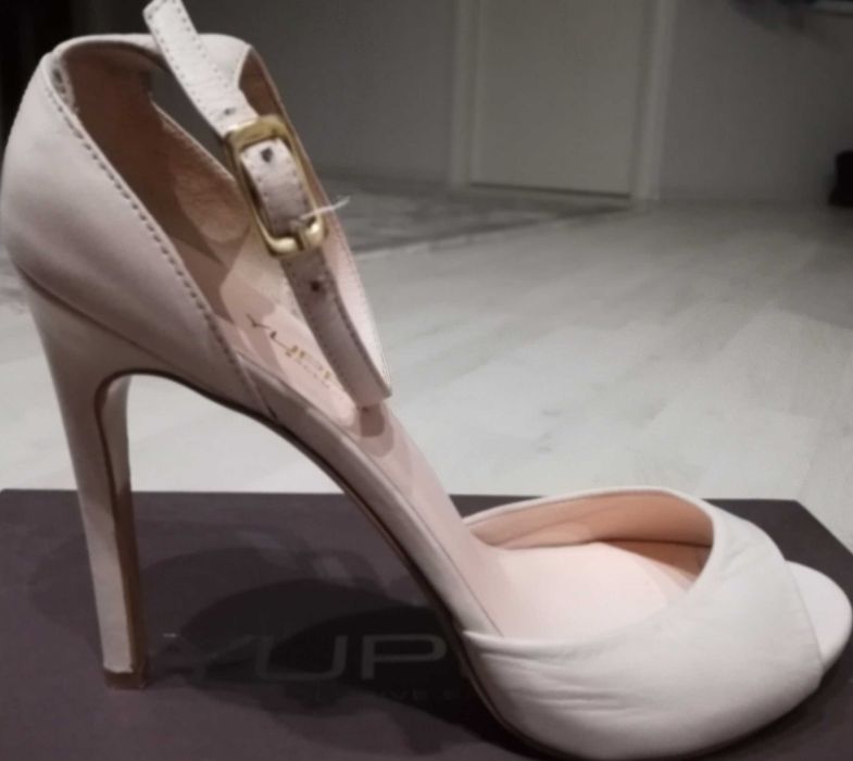 Sandale din piele dama numarul 37