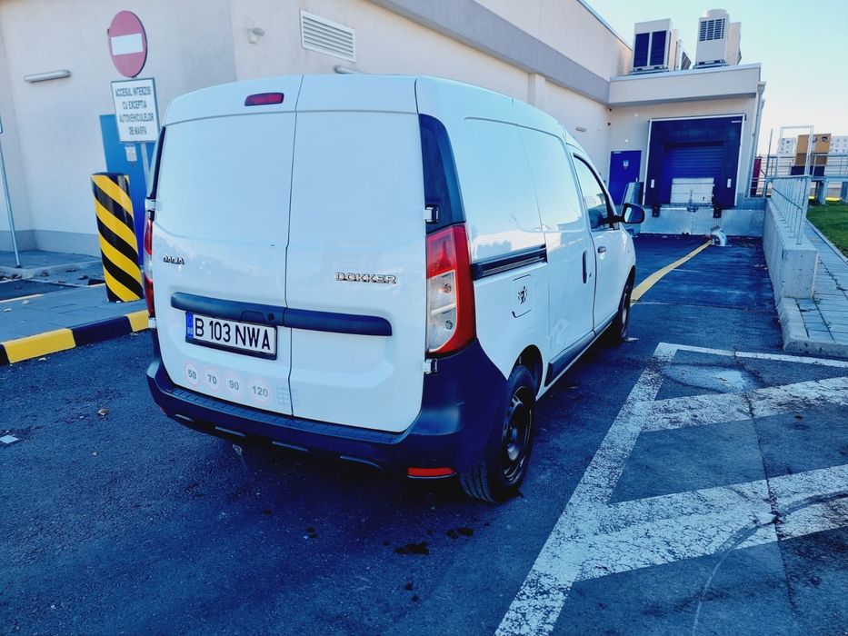 Dokker 1.5 d pret 4500e an 2018