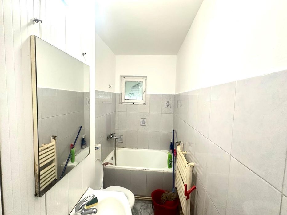 Vand/Inchiriez garsoniera