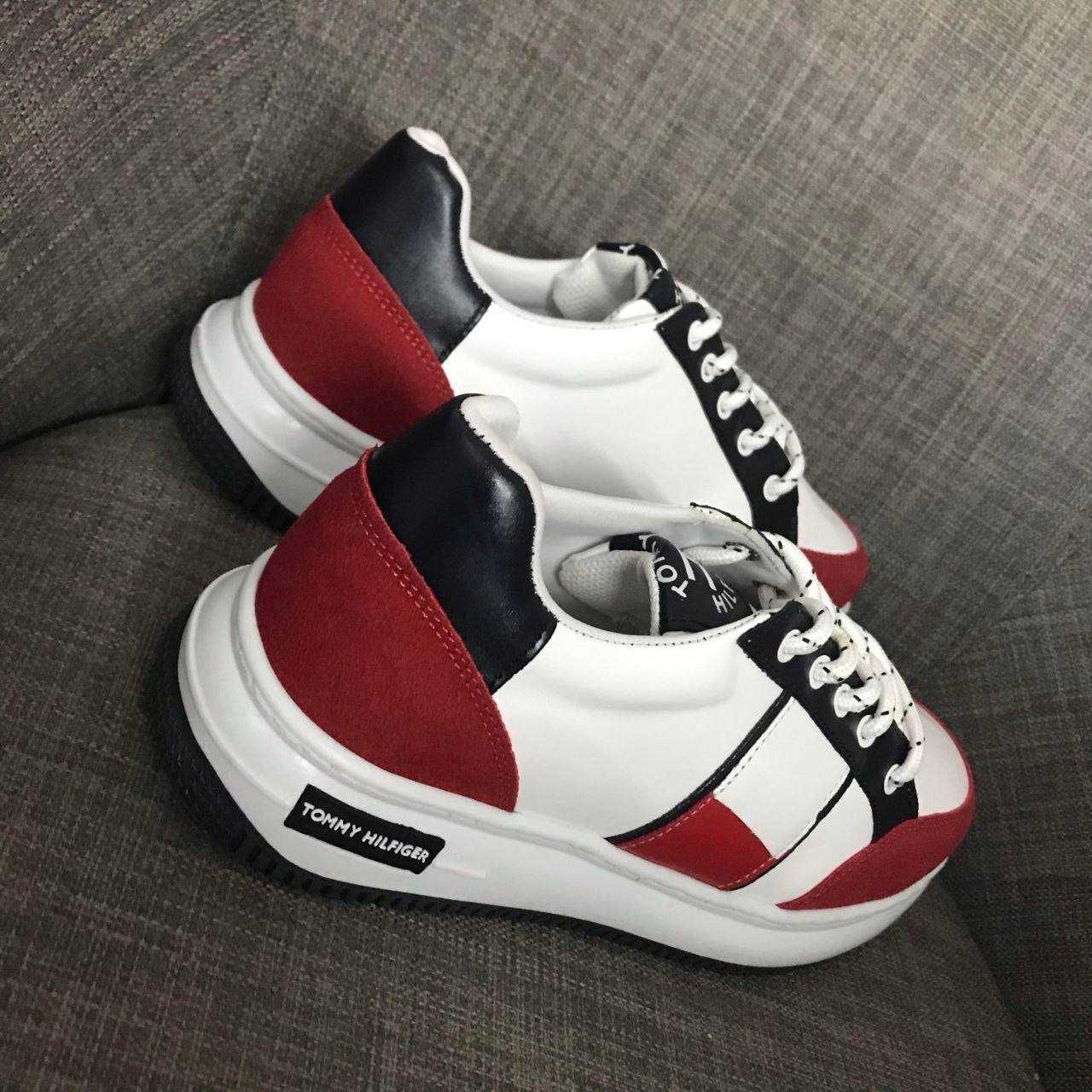 Adidasi dama Tommy Hilfiger