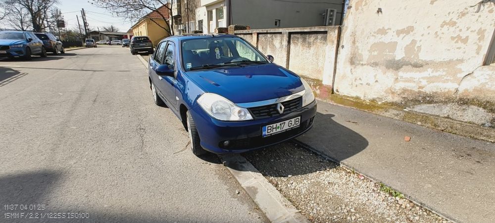 Vând Renault Thalia  (Symbol)motor 1.2