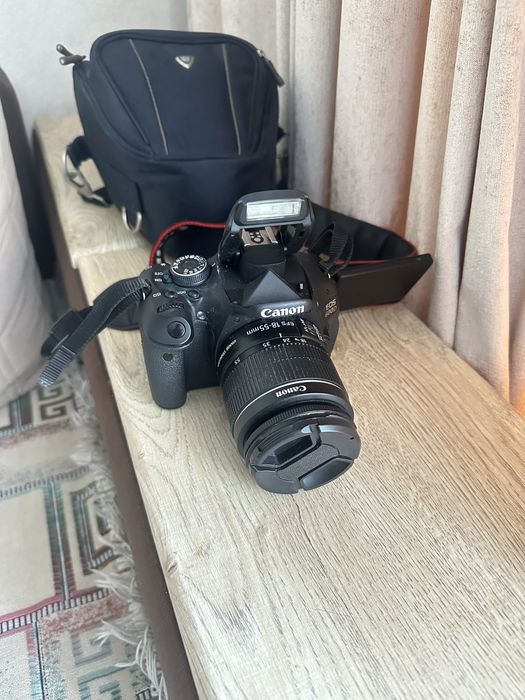Профессиональный фотоаппарат Canon 600D 18-55mm. Пробег 5500