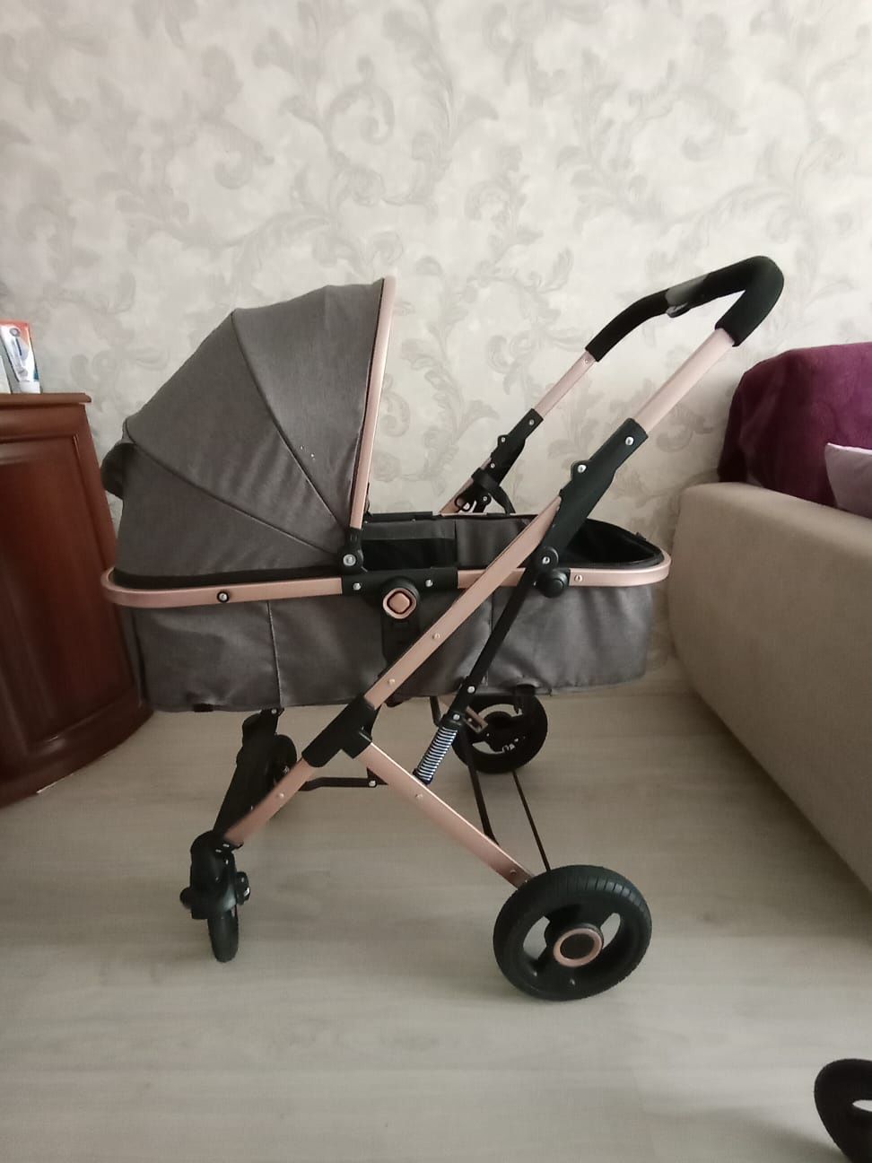 Продам детскую коляску