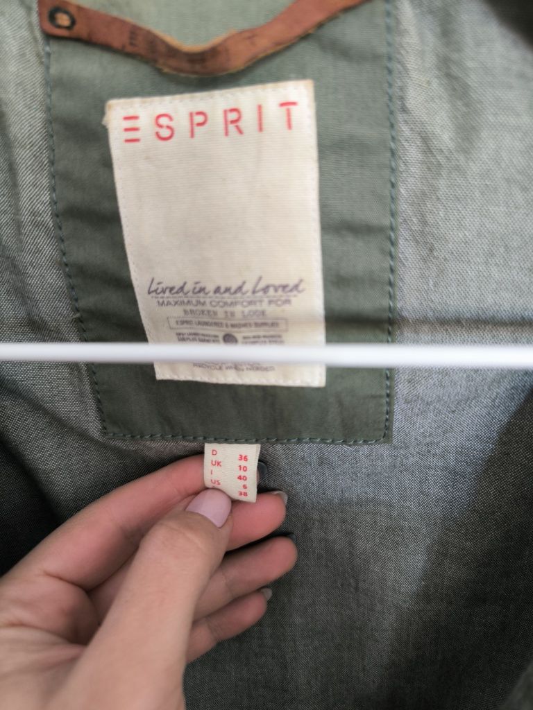 Дамско пролетно яке Esprit