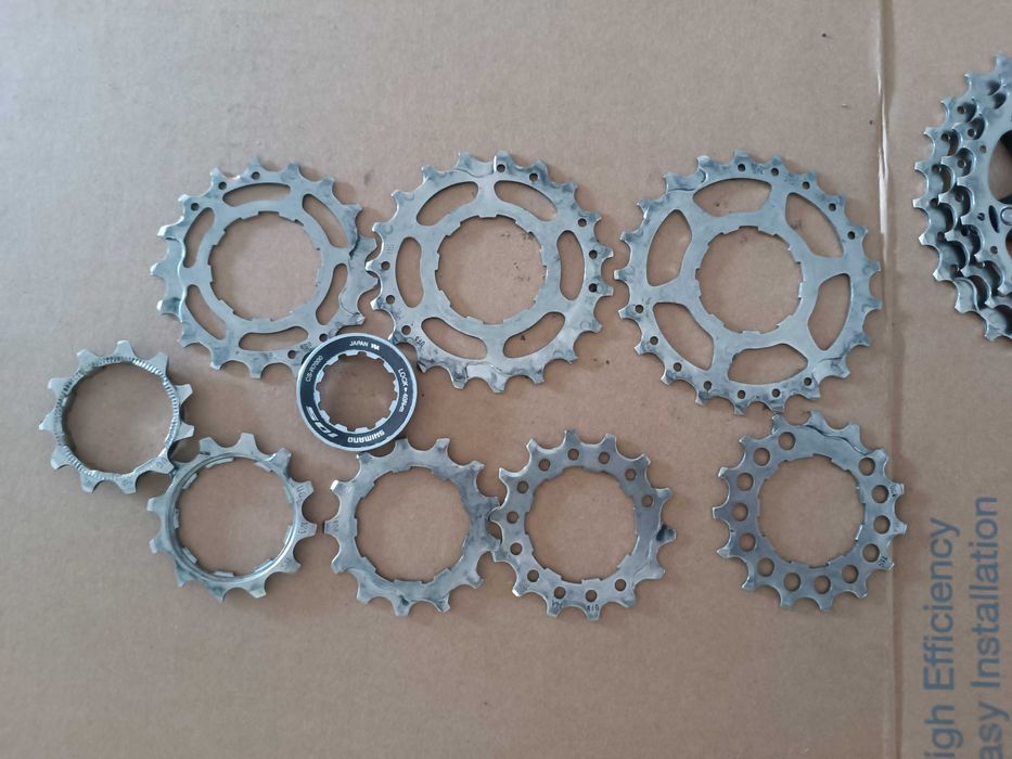 Венец касета: SHIMANO 105 CS-R7000-11 СКОРОСТИ /11-28Т/