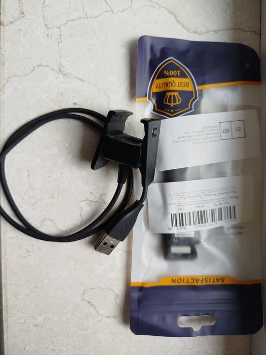 Curea +încărcător ceas fitbit charge 2