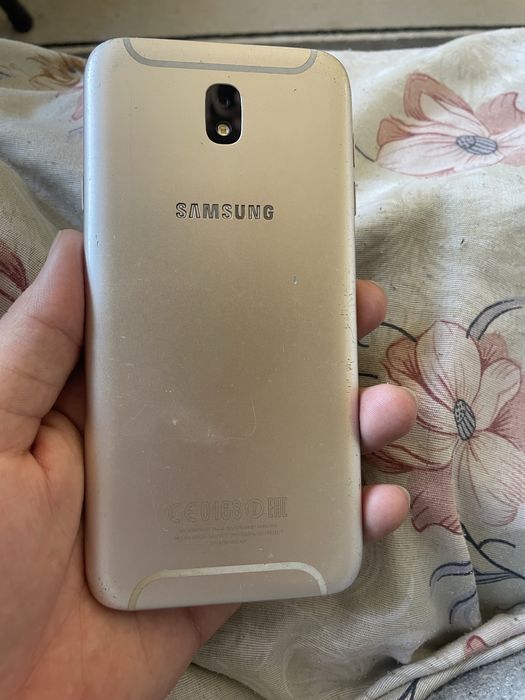 Samsung J7 sotiladi. 400ming kelishamiz