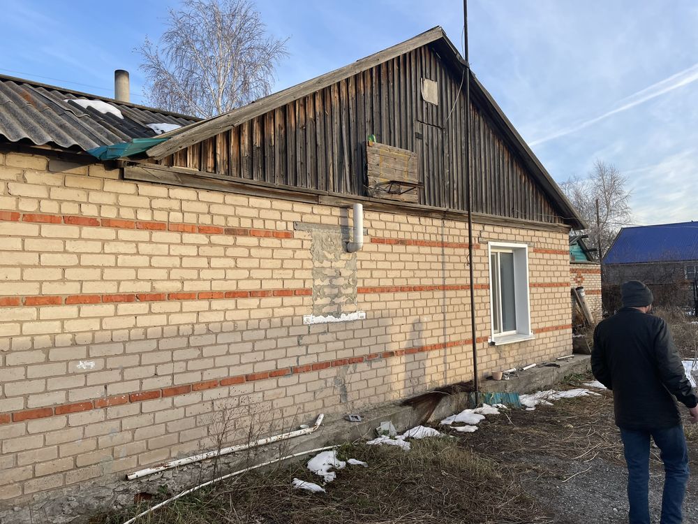 Продается частный дом с постройками