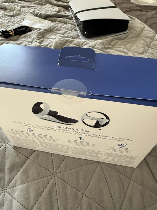 Безжично зарядно за PS5 контролери