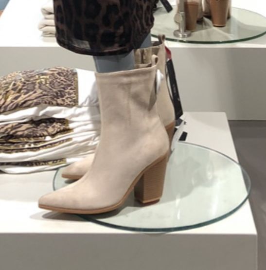 Женские сапоги, 38 размер, новые