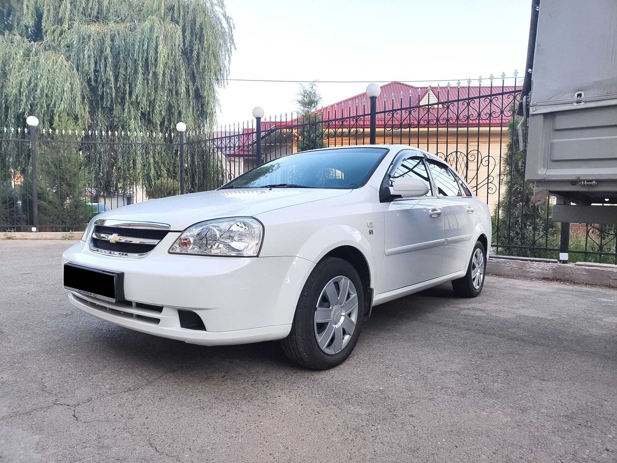 Lacetti 1.8 механика 2010 Лачетти