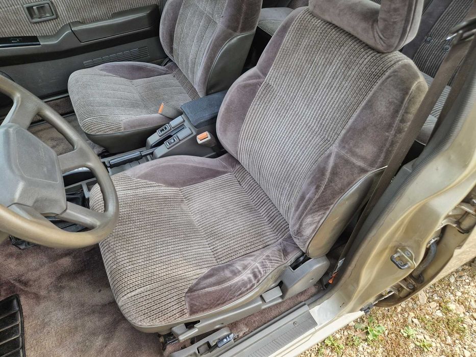 Nissan Terrano 3.0E 1991 automat,clima,atestat vehicul istoric.
