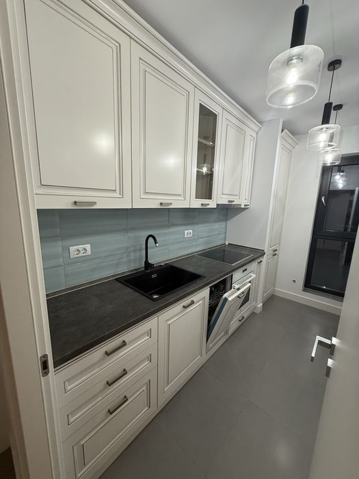 Vand apartament 2 camere complet utiliat, mobilat