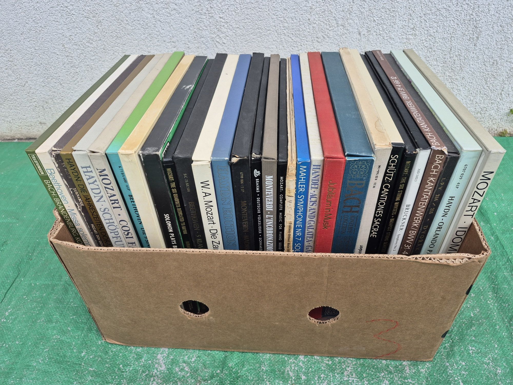 Vând Lot 150LP Discuri Vinil muzică clasică mixta cu Artiști celebrii