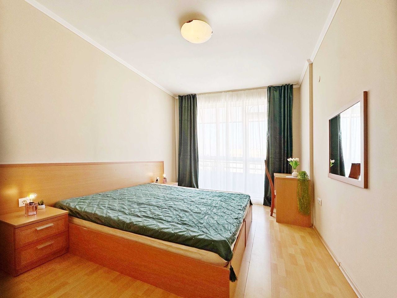 Продава се Двустаен апартамент в к.к. Слънчев бряг - 66 кв.м за 1000 €/кв.м - Снимка #6