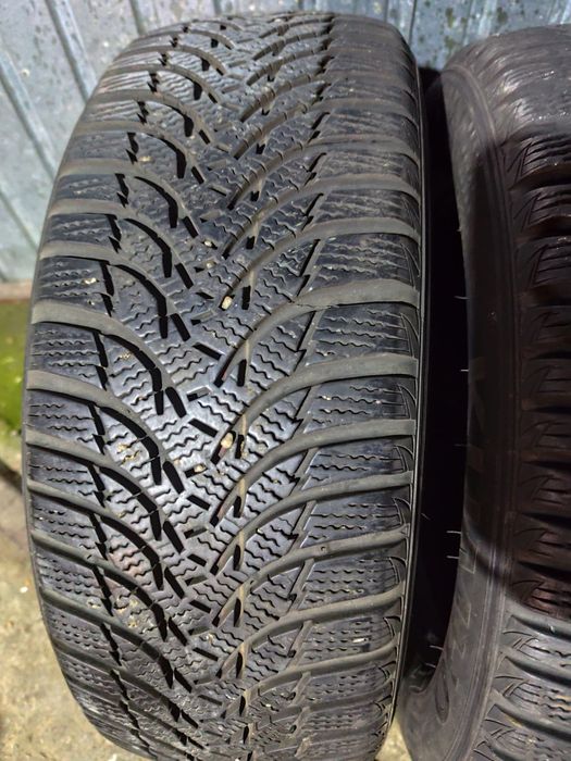 Anvelope 215 60 R16 iarna kumho