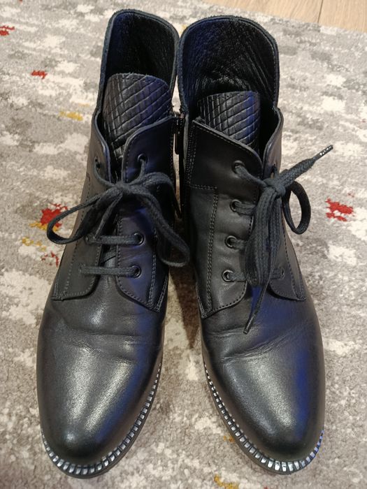 Дамски боти .39.