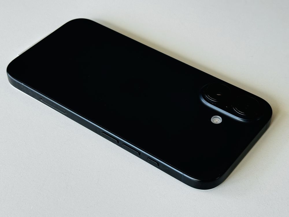 Iphone 16 128GB Black 100% Батерия! Гаранция 6 месеца