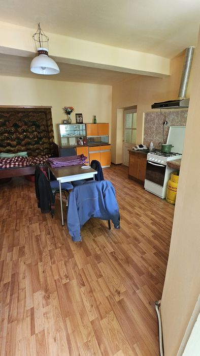 Vând casă familială sat. Mailat, com.Vinga !