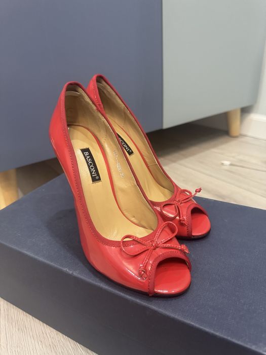Туфли баскони  красный