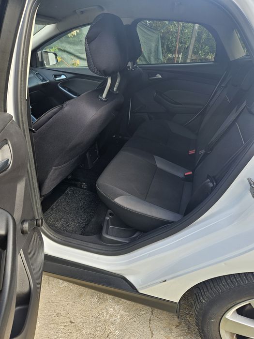 Vând Ford focus. 1.6 diesel  euro 5 .2010