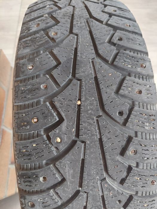 Продам шины на 17/65/225