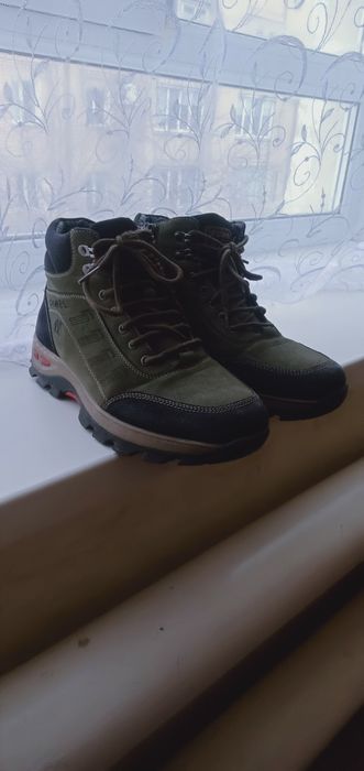 Теплые зимние ботинки