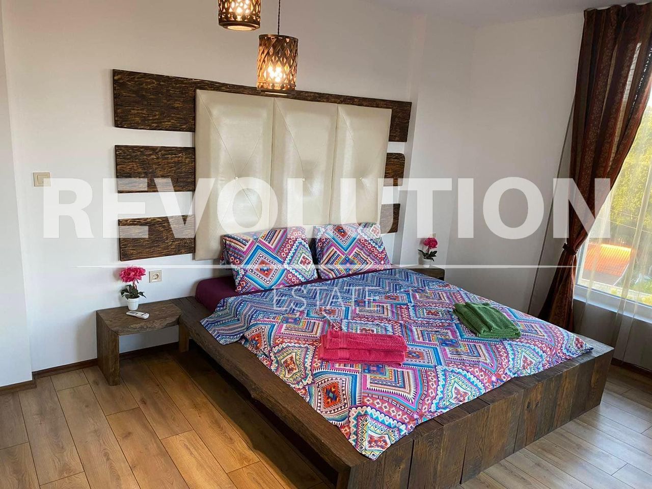 Дава се под наем Къща в Варна, Аспарухово - 300 кв.м за 2250 € - Снимка #2