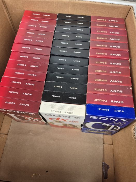 Vând 82 casete video VHS originale TDK,Sony 240 minute, filme Acțiune