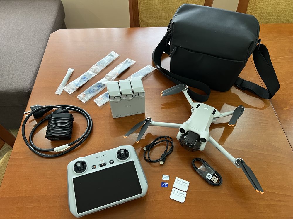 Дрон DJI mini 3 Pro fly more combo + RC