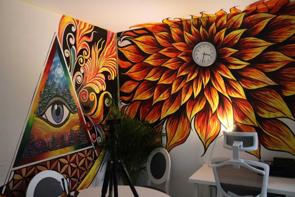 Murals / Picturi pe Pereti