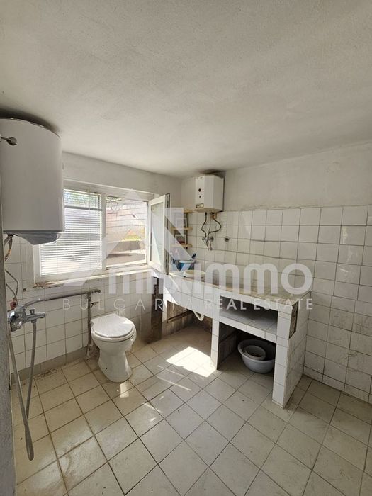 Продава се Къща в Варна, Галата - 58 кв.м за 3018 €/кв.м - Снимка #4