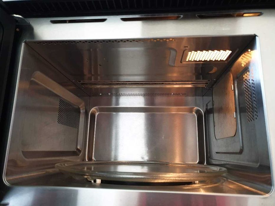 XL - 26L - Miele Микровълнова Фурна с Грил за вграждане