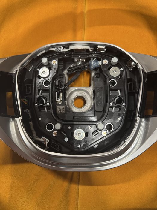 Vand volan BMW seria 7 / i7 / i5 / ix1 / ix2 G70 / G60