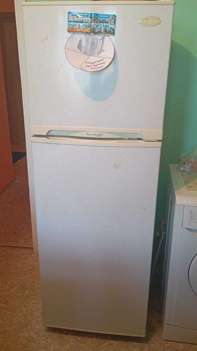 Холодильник Дэу даром